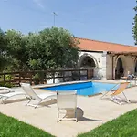 Antica Masseria Le Arcate, Loc. Tur.