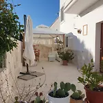Mamapulia Home