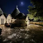 Trulli In Valle D'Itria