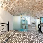 Donna Alfa Suite By Rentbeat