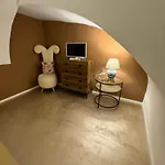Home Mina